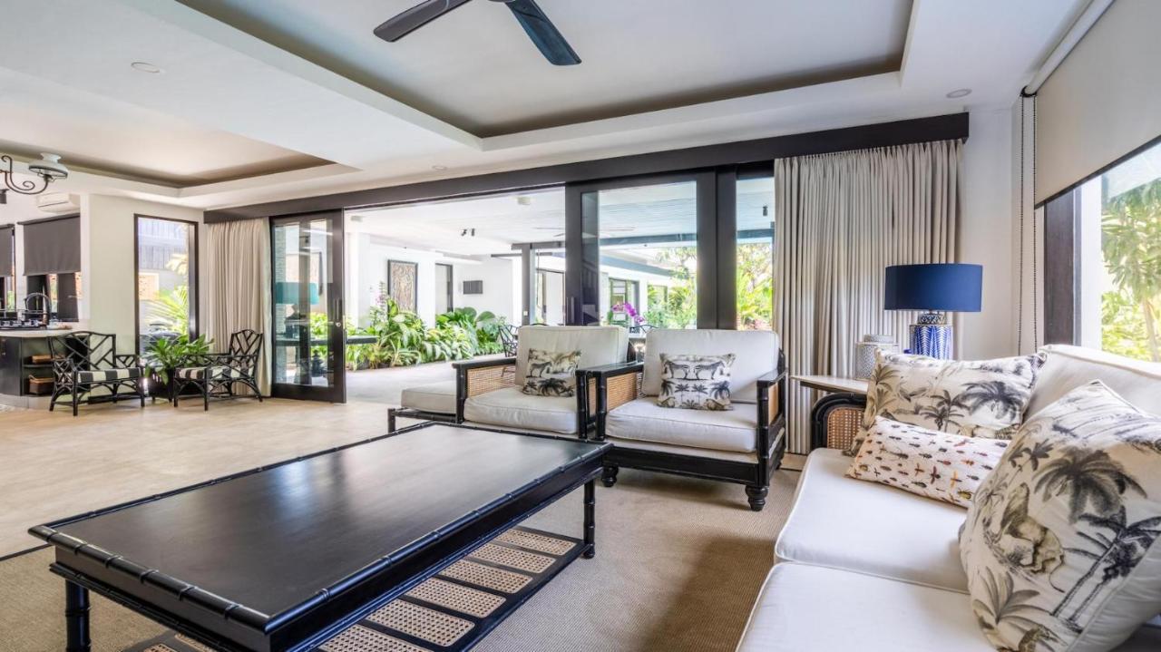 Kejora 12 Beachfront 3 Bedroom Luxe Villa サヌール エクステリア 写真