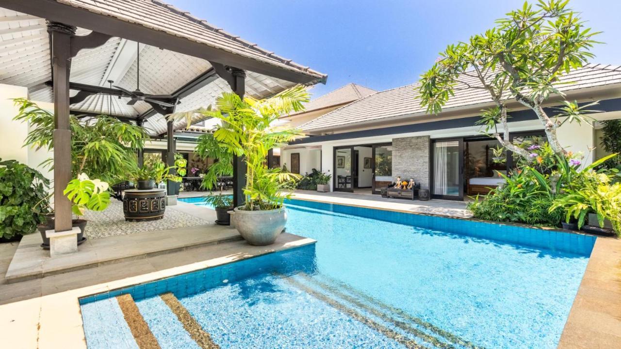 Kejora 12 Beachfront 3 Bedroom Luxe Villa サヌール エクステリア 写真
