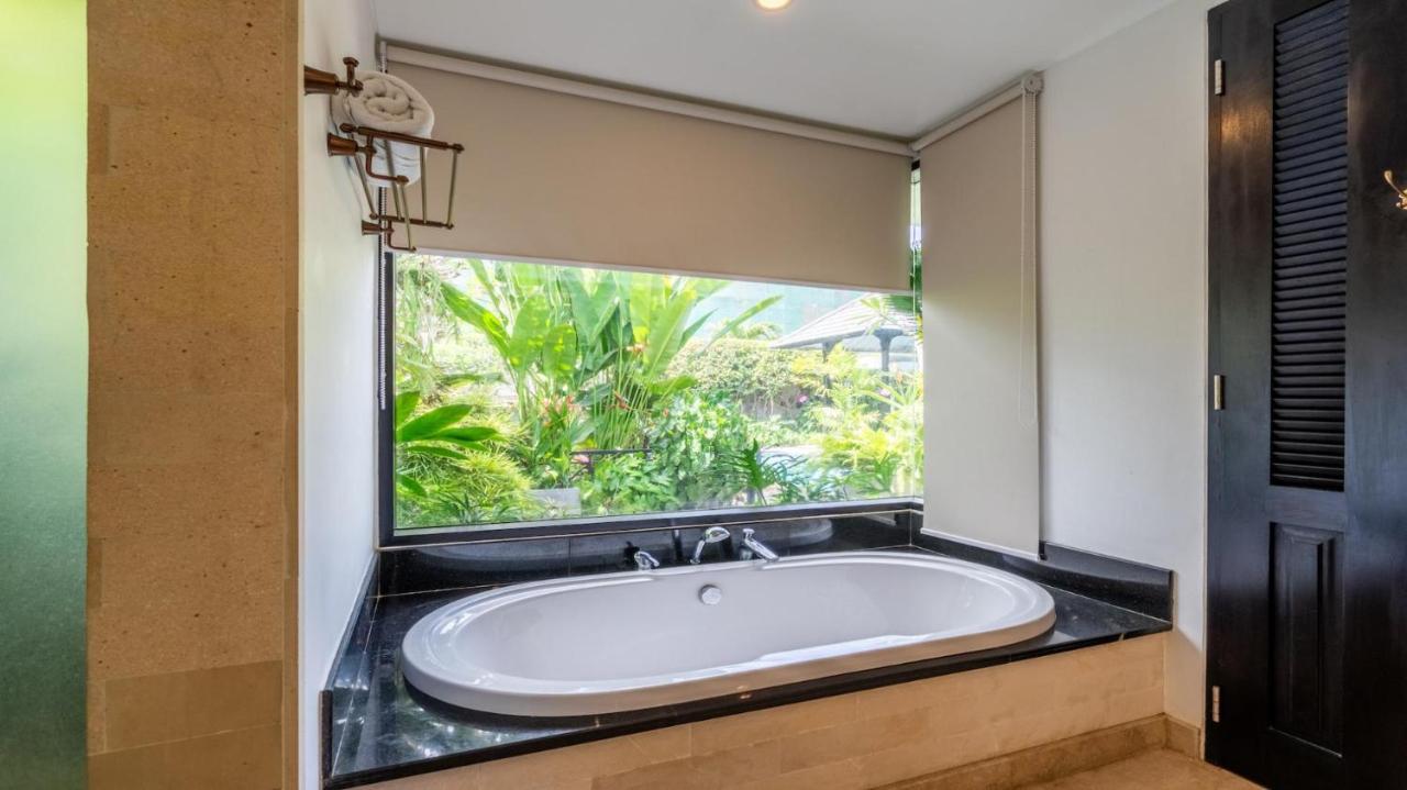 Kejora 12 Beachfront 3 Bedroom Luxe Villa サヌール エクステリア 写真