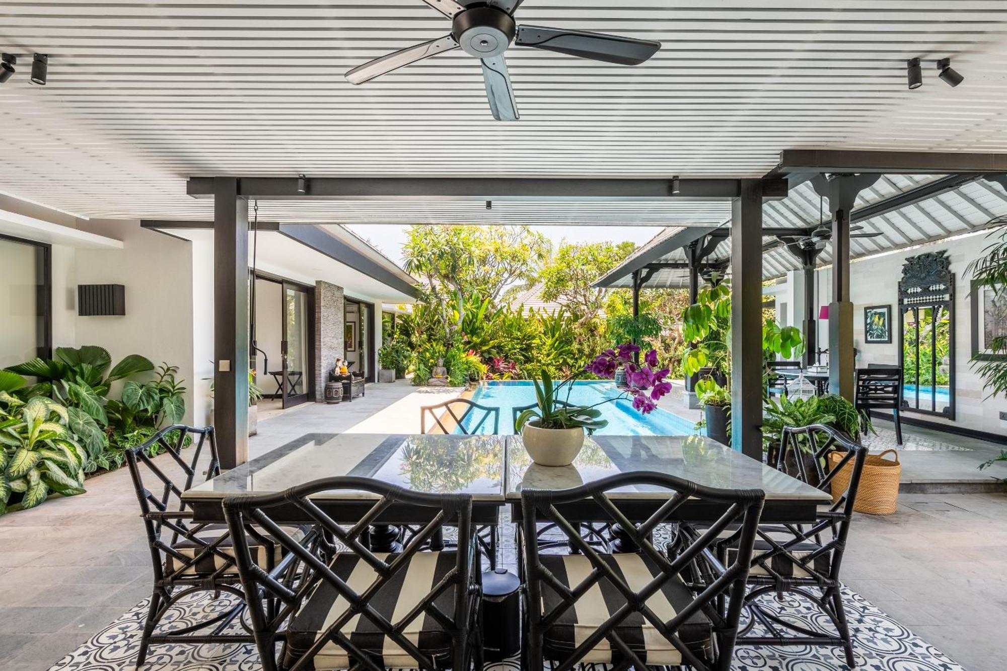 Kejora 12 Beachfront 3 Bedroom Luxe Villa サヌール エクステリア 写真