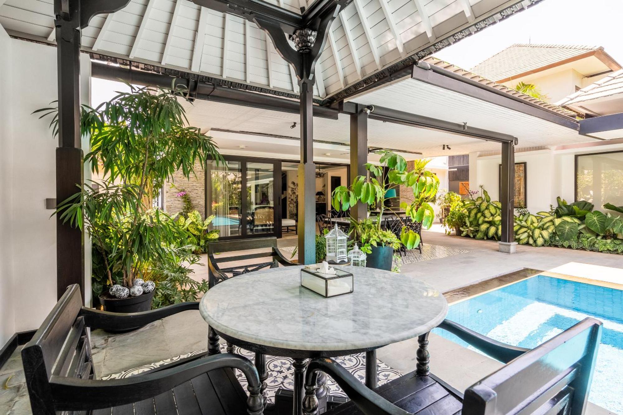 Kejora 12 Beachfront 3 Bedroom Luxe Villa サヌール エクステリア 写真